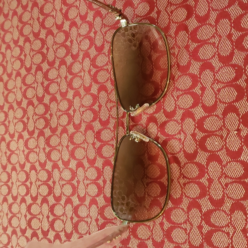 Signature Front Sunglasses - Picture 9 of 12